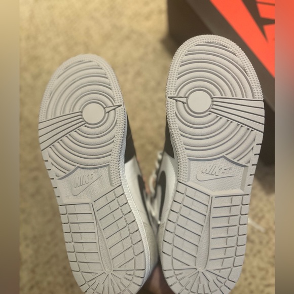 Air Jordan 1 Retro High OG 'Stage Haze' - Picture 8 of 8